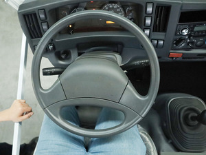 Venta caliente autobús chasis camión modificar autobús ELF NPR 6 toneladas 190hp chasis camión autobús chasis para América <span class=keywords><strong>del</strong></span> <span class=keywords><strong>Sur</strong></span> - Product Image 5