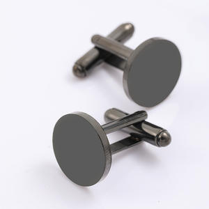 Boutons de manchette personnalisés de haute qualité, nouveaux boutons de manchette carrés en métal vierge pour hommes, en acier inoxydable - Product Image 5