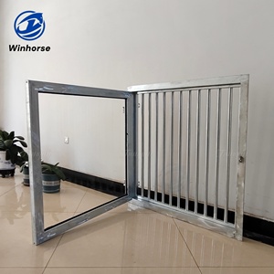 Jendela gudang kuda logam kuat dengan bilah ventilasi pelindung dan Panel kaca temper bening untuk kebutuhan ventilasi stabil yang ditingkatkan - Product Image 1