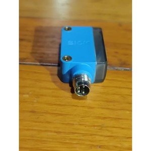 1PC KTM-WP11181P NOUVEAU capteur de code couleur SICK - Product Image 3