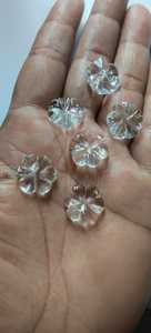 Mugalart Pierre précieuse naturelle de quartz clair sculptée en forme de fleur 18x18mm, sculptée à la main, en vrac, pour la fabrication de bijoux, du Rajasthan - Product Image 5