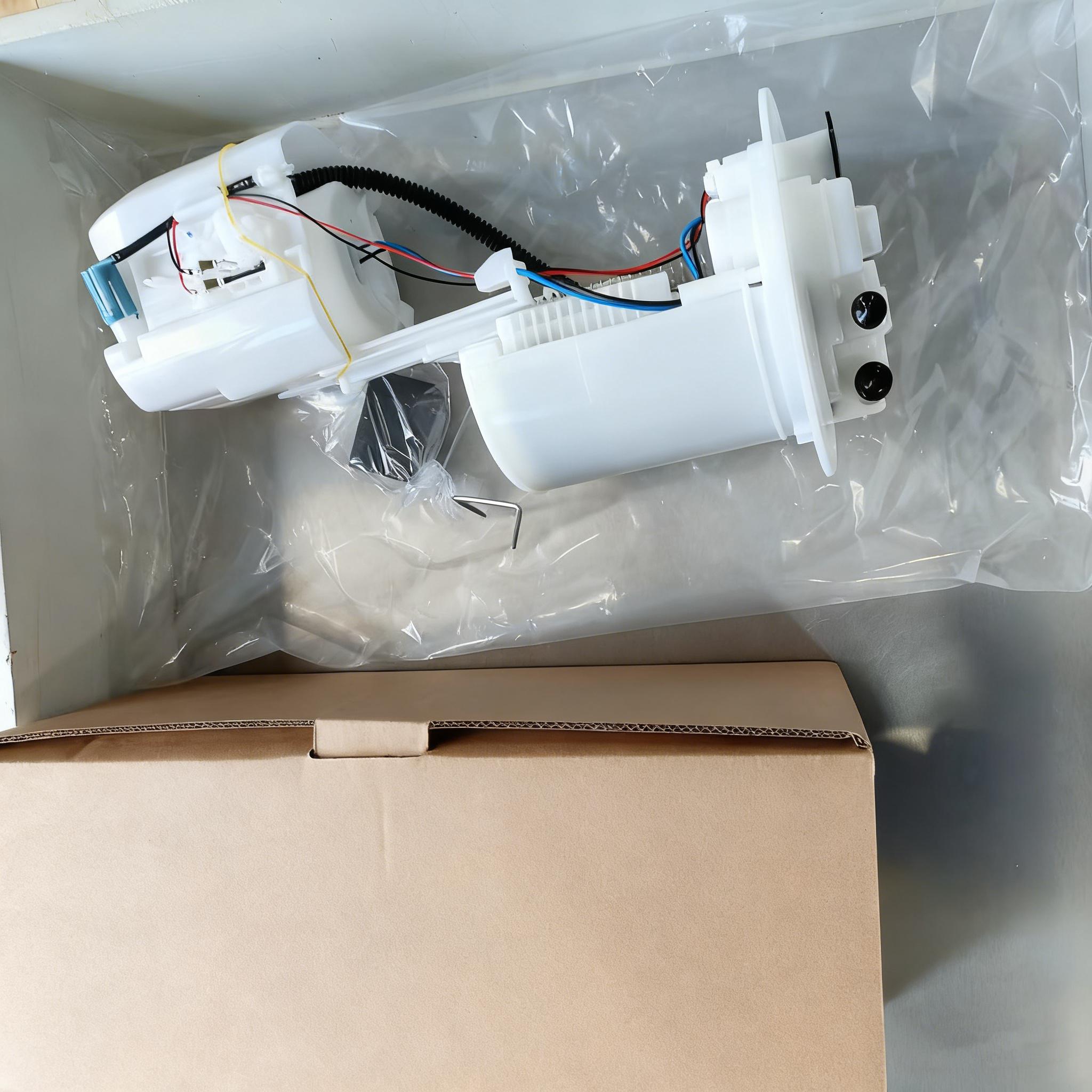 High Quality Fuel Pump Module Assembly 77020-12570 for TOYOTA Corolla Auris 08-12 7702012570 77020-12570