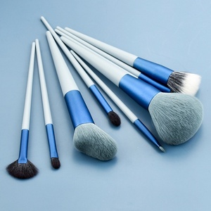 Pinceaux de maquillage personnalisés pour le visage, série bleu clair, 9 pièces, en poils de chèvre, tube en aluminium, bois massif, durables, respectueux de la peau - Product Image 3