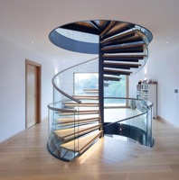 Escalier de grenier moderne en acier et bois, en forme de L, avec monopoutre, marches en hêtre de 40 mm d'épaisseur et garde-corps en verre, fabriqué en Chine