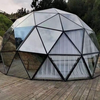Dôme en verre de glamping géodésique pour complexe hôtelier avec vue panoramique à 360 degrés au bord de la mer