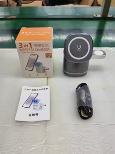 Regalos <span class=keywords><strong>para</strong></span> novio Trend Portable Vertical 15W Stand 3 en <span class=keywords><strong>1</strong></span> Cargador magnético <span class=keywords><strong>para</strong></span> teléfonos móviles Apple Auriculares Relojes - Product Image 3