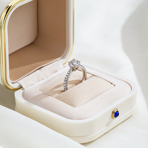 Bague pour femme Messi Jewelry MSR-2073 PT950 avec diamant de laboratoire de forme ronde - Product Image 3