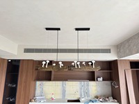 Grille de ventilation moderne carrée en aluminium et acier inoxydable pour système CVC extérieur, avec filtre de sortie et retour d'air en plastique pour sous-sol