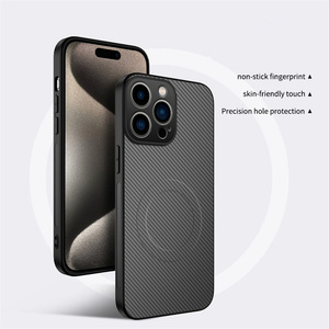 Coque de téléphone magnétique antidérapante à motif en fibre de carbone pour <span class=keywords><strong>Huawei</strong></span> Pura 80 Ultra/80 70 <span class=keywords><strong>Pro</strong></span>/Nova 14 Ultra/Mate 70 Air <span class=keywords><strong>Pro</strong></span> - Product Image 3