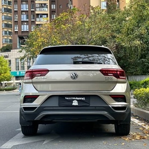 Vehículo de Segunda Mano, <span class=keywords><strong>T</strong></span>-<span class=keywords><strong>Roc</strong></span> <span class=keywords><strong>2019</strong></span>, 280TSI DSG 2WD, SUV a Gasolina, Volante a la Izquierda, 50k-75k Millas, 5 Asientos, Euro VI, Interior Limpio - Product Image 5