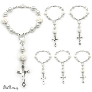 Bracelet chapelet en perles de verre blanc pur avec croix, pendentif de voiture et chaîne décorative - Product Image 1