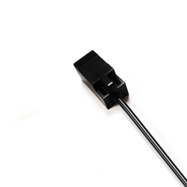 Manufacturer's stock BL-JJ-H4B 24V proximity switch waterproof DC three wire Cylinder Inductive square metal proximity sensor
