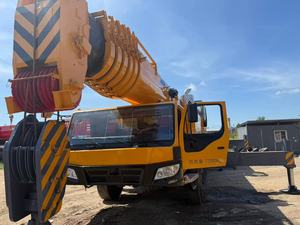 Grúa hidráulica usada de 240 toneladas con pluma telescópica de 160 m, marca china original, pocas horas de uso, certificación CE - Product Image 2