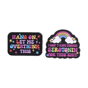 Pin Esmaltado 'Espera un momento, deja que lo piense', Broche '<span class=keywords><strong>No</strong></span> tengo suficiente con el nivel de serotonina', Insignia con Citas de Arcoíris sobre Salud Mental, Joyería, Regalo - Product Image 2