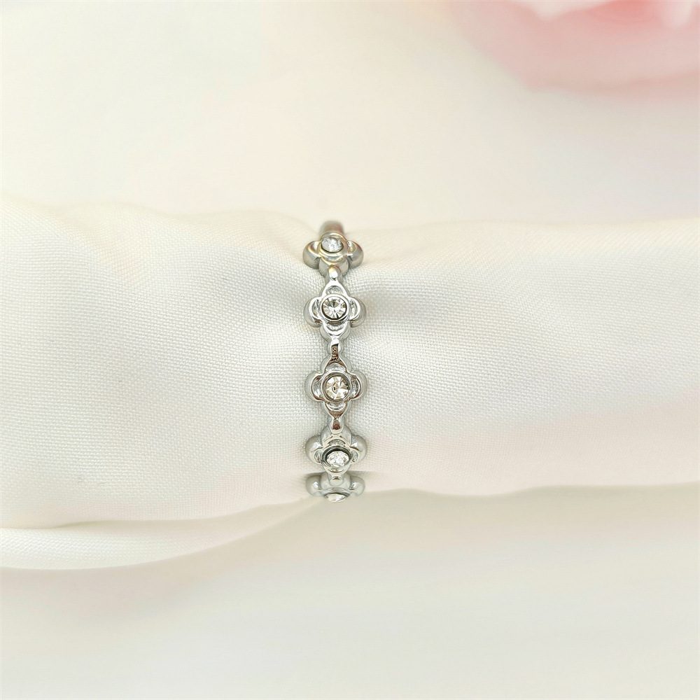 เหล็กสีขาว