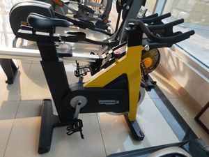 Bicicleta de Spinning Magnética Comercial Dezhou <span class=keywords><strong>para</strong></span> Gimnasio - Bicicleta de Spinning <span class=keywords><strong>para</strong></span> Interiores, Venta Directa de Fábrica - Product Image 5