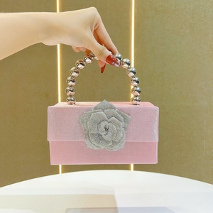 Sac à main de soirée de luxe, pochette à fleurs roses, sacs à main en cristal, boîte carrée scintillante, sacs à main pour femmes, fête de mariage, poignée en perles - Product Image 1