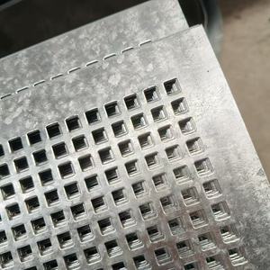 Panneaux perforés en acier inoxydable pour les installations sportives, les ateliers - Conception industrielle durable améliorant la sécurité, le confort et les performances - Product Image 5