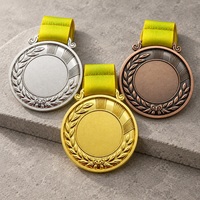 Médailles sportives personnalisées en alliage de zinc plaqué or, argent, bronze, pour marathon et événements de course, avec ruban en satin pour prix de compétition