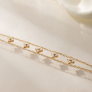 เครื่องประดับ J&D สร้อยข้อมือรูปใบโคลเวอร์สี่แฉกสองชั้น ชุบทอง 18K ประดับเพชรซิร์โคเนียสีขาว ทำจากสแตนเลสสตีล กันน้ำ สำหรับผู้หญิง - Product Image 6