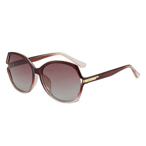 แว่นกันแดดโพลาไรซ์ทรงโอเวอร์ไซส์สำหรับผู้หญิง UV400 กรอบสีน้ำตาล PC เลนส์ TAC สไตล์ขับรถ - Product Image 2