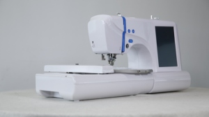 Machine à coudre et à broder domestique portable informatisée haute vitesse à point de chaînette plate VMA V-EM-S5 à une aiguille, nouvelle génération - Product Image 5