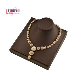 Ensemble de bijoux de luxe en or pour femme, collier en alliage, design tendance, prix abordable, cadeau de mariage, pour cérémonie - Product Image 5