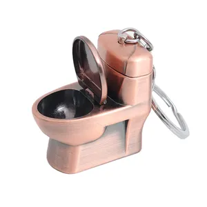 2023 New Cool Lighter Designs Spezielle toiletten förmige Mode Schlüssel anhänger Feuerzeug für Zigarette