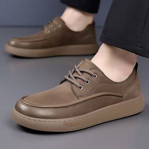 Zapatos de Caminar Ligeros de PU para Hombre, Novedad 2026, Transpirables, con Suela Plana Suave, Antideslizantes, con Cierre de Cordones, Zapatos de Moda - Product Image 1