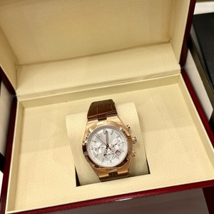 Montre chronographe classique à quartz avec bracelet en cuir et fonction date pour homme - Product Image 1