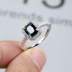 Luxe Femme Noir Carré Zircon Pierre Bague De Fiançailles Charme Couleur Argent Bijoux De Mariage Pour Les Femmes - Product Image 6