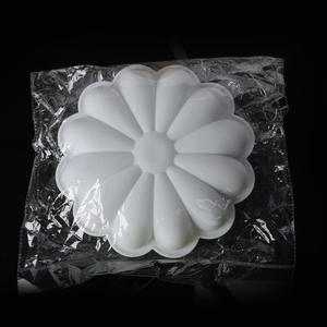 MUYULINS Factory can customize sunflower-shaped molds, LFGB non-stick BPA-free <b>silicone</b> mousse cake <b>baking</b> molds - Product Image 6