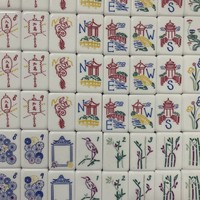 Qingchen - Juego de Fichas de Mahjong Americanas de Lujo, Fichas de la Suerte de Calidad, Diseño Moderno en Mármol Verde, Acrílico, para 4 Jugadores, Resistente al Agua
