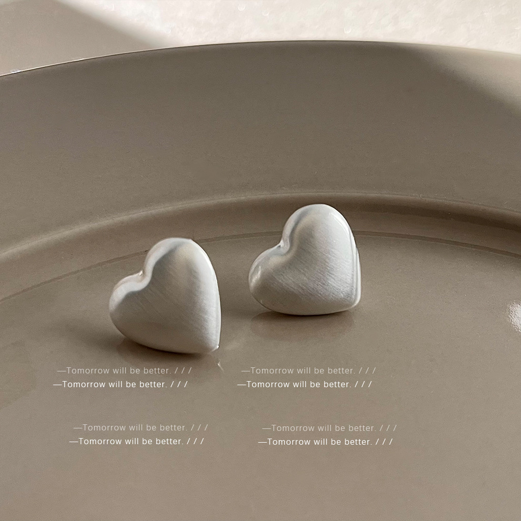 Aguja de plata corazón cepillado plata