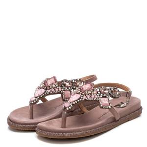 Sandali piatti da donna Xti con cinturino a T, in finta pelle scamosciata, con strass e perline, modello 144017 Wisteria, calzature estive - Product Image 4