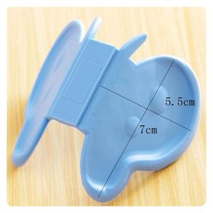 Gants de four en silicone isolants thermiques, anti-brûlure, magnétiques et absorbants, pour la cuisson des plats, des casseroles et des fours - Product Image 3