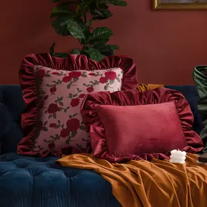 Light Luxury Throw Cushion Cover 3D Rose Jacquard Pillow Cover Red Ruffled Velvet Throw Pillow Cover