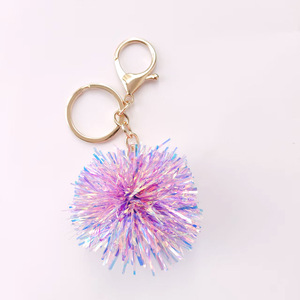 Llavero de bola brillante holográfica de 6 cm al por mayor, llavero de pompón brillante y colorido, llavero de bola de espumillón láser brillante y colorido - Product Image 6