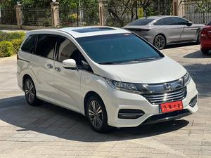 MPV di Lusso Giapponese Honda Odyssey: Design Interno Lussuoso, Affidabile e Senza Preoccupazioni, Perfetto per Viaggi in Famiglia - Product Image 3