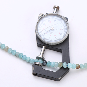 ลูกปัดพลอยมูนสโตนสีรุ้งสำหรับขาย 2398 แบบ รวมถึงทรงทริลเลียน เอเมอรัลด์ รัศมี และทรงหกเหลี่ยม - Product Image 2