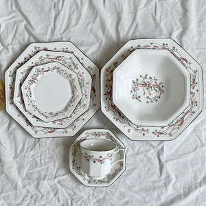 Plato Octagonal de Cerámica de Diseño Nórdico Vintage, Juego de Platos Decorados con Motivos Florales Rústicos para Fiestas, Precio Económico, Porcelana - Product Image 6
