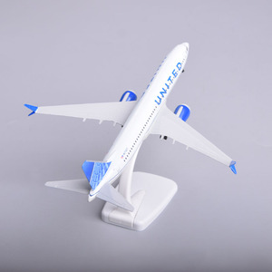Modèle d'<span class=keywords><strong>avion</strong></span> en résine Boeing 737 United Airlines 20 cm, objet de <span class=keywords><strong>collection</strong></span> avec train d'atterrissage pour exposition - Product Image 3