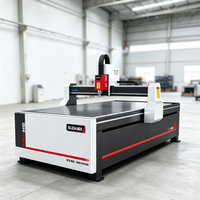 Routeur CNC de gravure sur MDF 1300x2500, machine de découpe pour le travail du bois avec broche à refroidissement par eau