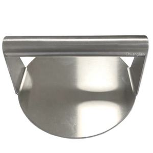 ที่กดเบอร์เกอร์สแตนเลส<span class=keywords><strong>ส</strong></span>ีเงิน ด้ามจับโลหะ ขนาด 6.3 นิ้ว น้ำหนักเบา ทนทาน รับทำโลโก้ แบรนด์ CL <span class=keywords><strong>ส</strong></span>ำหรับใ<span class=keywords><strong>ช</strong></span>้ใน<span class=keywords><strong>ส</strong></span>วน <span class=keywords><strong>ช</strong></span>ายหาด และตั้งแคมป์ - Product Image 3