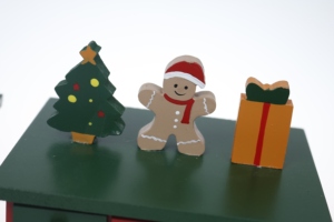 EAGLEGIFTS Calendrier <span class=keywords><strong>de</strong></span> l'Avent <span class=keywords><strong>en</strong></span> <span class=keywords><strong>bois</strong></span> rouge et vert, train <span class=keywords><strong>de</strong></span> <span class=keywords><strong>Noël</strong></span>, décoration <span class=keywords><strong>de</strong></span> <span class=keywords><strong>Noël</strong></span>, ornement <span class=keywords><strong>de</strong></span> table, 45,5x10,5x14cm, couleurs et logo personnalisables - Product Image 4