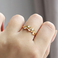 Bague réglable en cuivre électroplaqué, style japonais vintage, pour femme, incrustée de pierres blanches imitation œuf, motif feuille, luxe léger