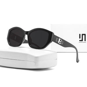 Gafas de Sol Cat Eye 2025 para Mujer, Montura de Plástico Negra, Protección UV400 Tipo 3, Estilo para Conducir - Product Image 3