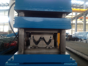 Higway-máquina de barandilla de carretera, máquina de <span class=keywords><strong>formaci</strong></span>ón de rollo de barrera de choque - Product Image 4