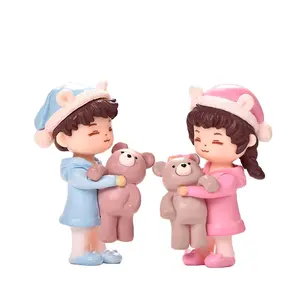 パジャマカップル車内装飾デスクトップケーキミニチュア樹脂クマ抱きしめるカップル人形