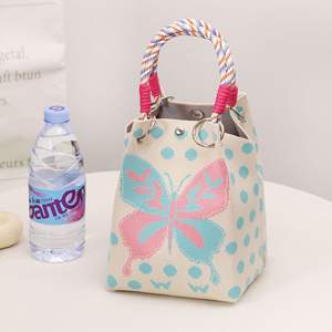 <span class=keywords><strong>ซี</strong></span><span class=keywords><strong>รี</strong></span>ส์คริสต์มาส กระเป๋าช้อปปิ้งอเนกประสงค์สไตล์เกาหลี กระเป๋าสะพายไหล่สองข้างลายเรขาคณิต สีสันสดใส พับเก็บได้สำหรับนักเ<span class=keywords><strong>รี</strong></span>ยน - Product Image 3